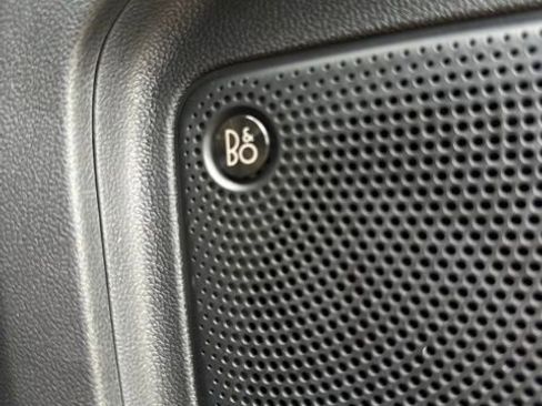 Used 2022 Ford Escape Titanium w/ Titanium Premium Package image 32