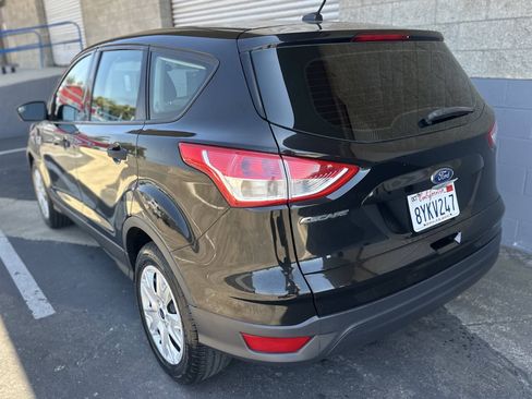 Used 2015 Ford Escape S FWD image 4