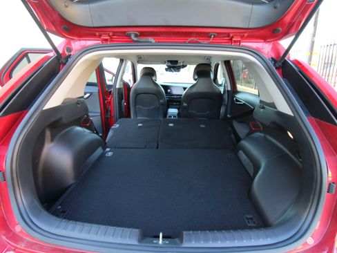 Used 2023 Kia Niro EX image 18