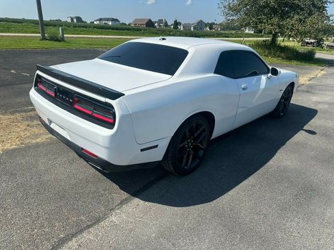 Used 2019 Dodge Challenger R/T w/ Driver Convenience Group RWD image 5
