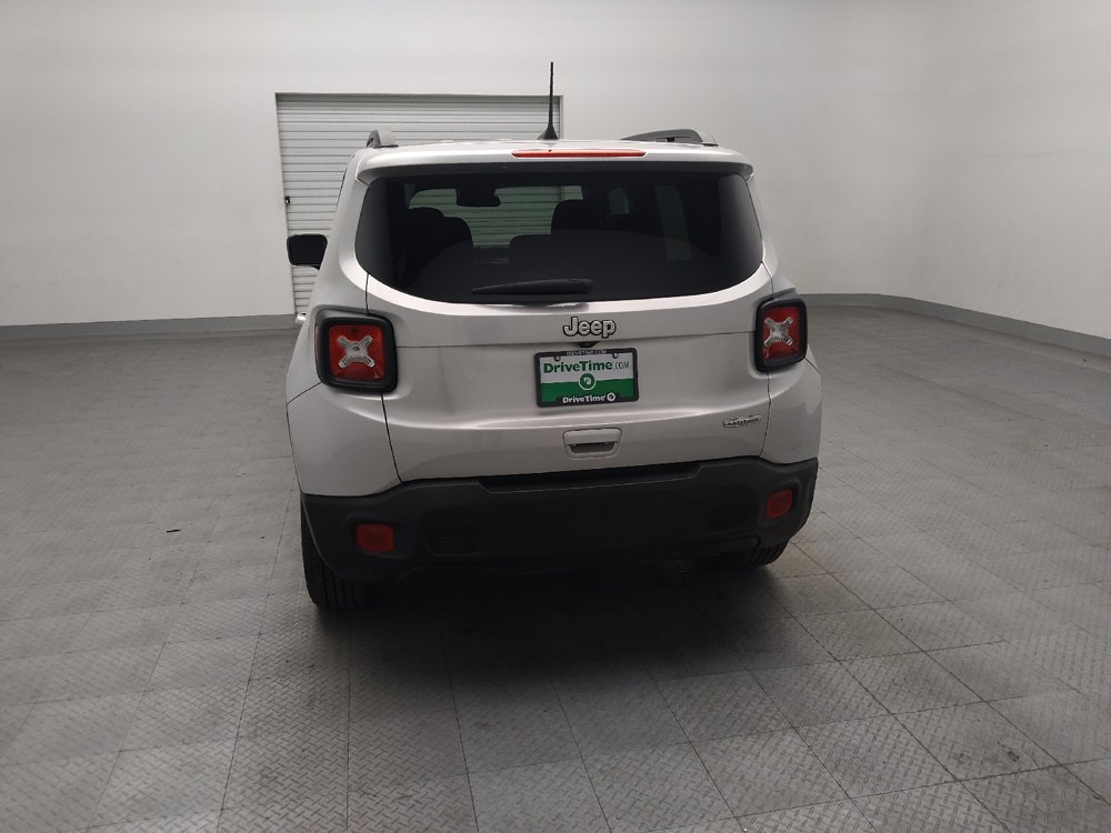 Used 2021 Jeep Renegade Latitude FWD image 6