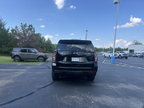 Used 2021 Chevrolet Tahoe Z71 w/ Z71 Signature Package AWD/4WD image 6