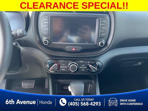 Used 2025 Kia Soul S FWD image 14