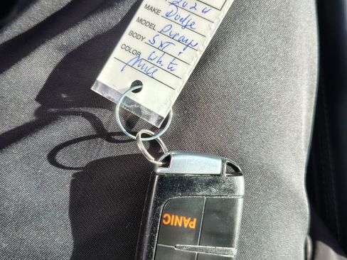 Certified 2024 Dodge Durango SXT image 39