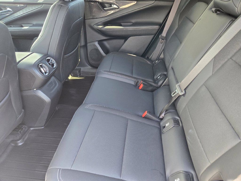 Used 2024 Chevrolet Blazer EV LT AWD/4WD image 12