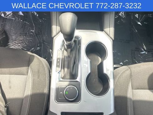 Used 2025 Chevrolet Blazer LT FWD image 20