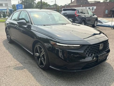 Used 2024 Honda Accord Sport image 10
