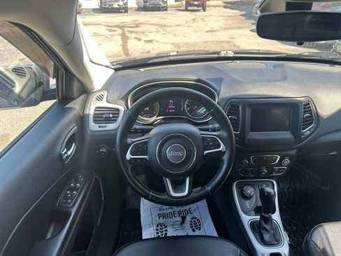 Used 2020 Jeep Compass Latitude AWD/4WD image 16