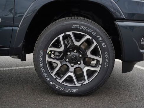 New 2026 RAM 1500 Laramie AWD/4WD image 43