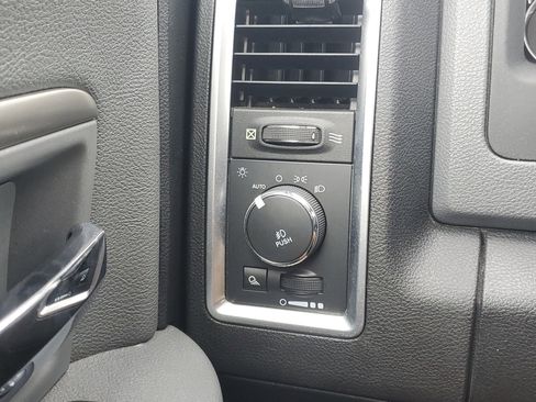 Used 2015 RAM 1500 Outdoorsman image 27