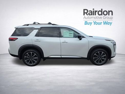 New 2026 Nissan Pathfinder Platinum image 10