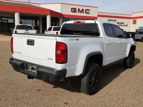 Used 2022 Chevrolet Colorado ZR2 w/ ZR2 Dusk Special Edition image 4