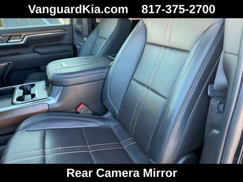 Used 2024 Chevrolet Silverado 2500 High Country w/ High Country Premium Package image 13