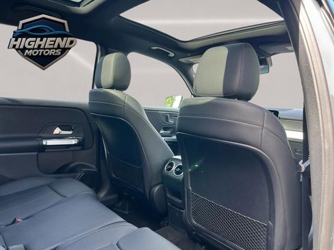 Used 2020 Mercedes-Benz GLB 250 4MATIC w/ Premium Package image 22