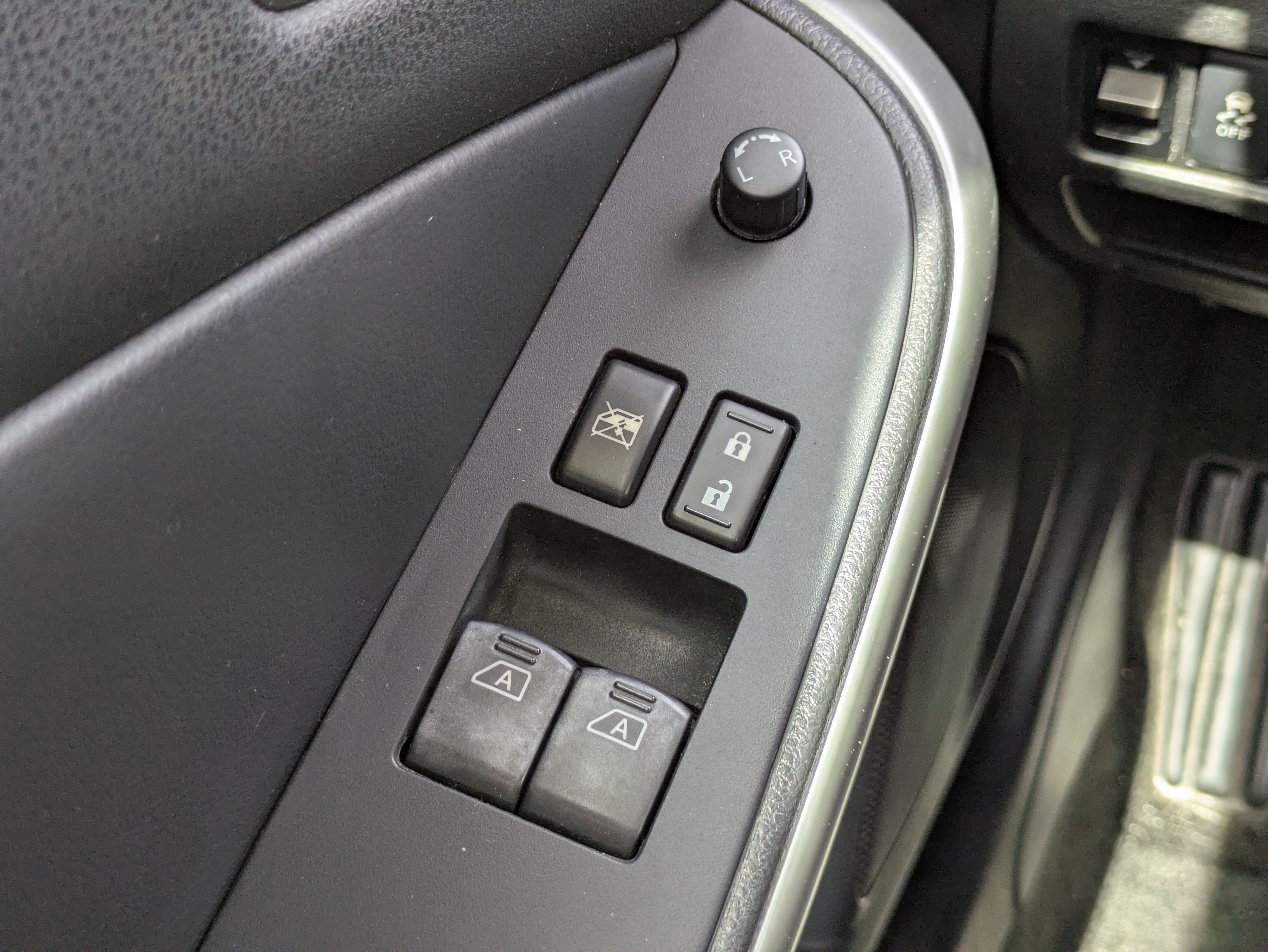 Used 2012 Nissan Altima 3.5 SR w/ 3.5SR Premium Pkg FWD image 22