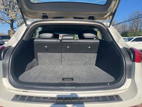 Used 2016 INFINITI QX50 AWD w/ Deluxe Touring Package image 16