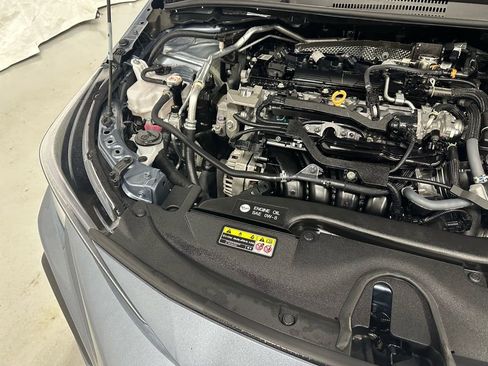 Used 2025 Toyota Corolla SE w/ SE Premium Package image 64