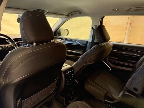 Used 2021 Jeep Grand Cherokee L Laredo w/ Luxury Tech Group I RWD image 19