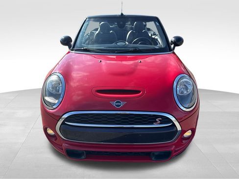 Used 2019 MINI Cooper S w/ Signature Upholstery Package image 9