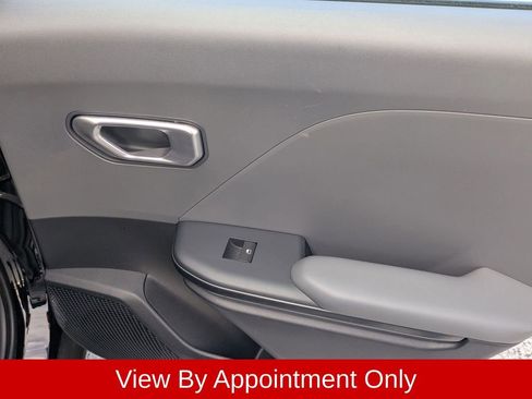 Used 2025 Kia K4 FWD image 33