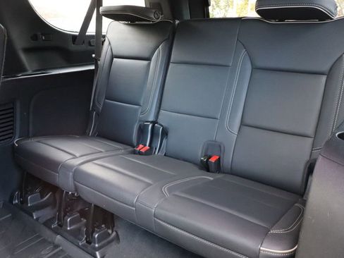 Used 2023 Chevrolet Suburban Premier image 51