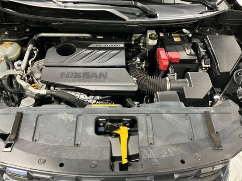 Used 2023 Nissan Rogue SL AWD/4WD image 11