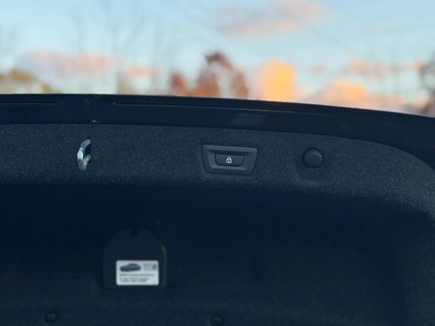 Used 2017 BMW 530i xDrive image 27