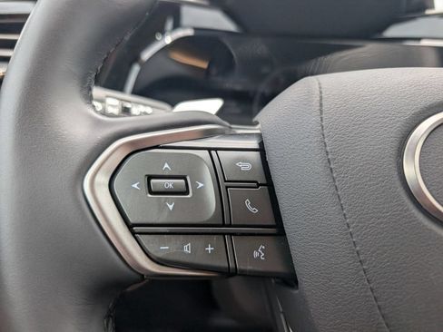 Used 2025 Lexus NX 250 FWD w/ Towing Package (2000 Lbs) image 19