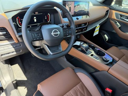 New 2026 Nissan Rogue Platinum w/ Tech Package image 20