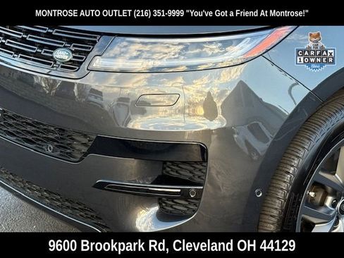 Used 2025 Land Rover Range Rover Sport SE image 10