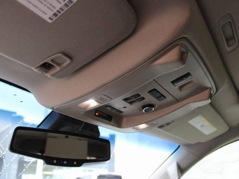 Used 2017 GMC Yukon Denali w/ Open Road Package image 31