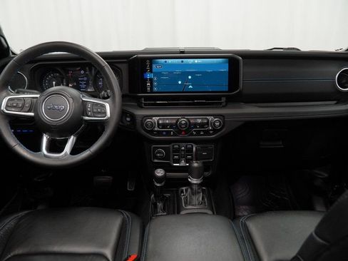 Used 2024 Jeep Wrangler High Altitude image 28