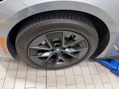 Used 2024 BMW i4 eDrive40 w/ Convenience Package RWD image 2