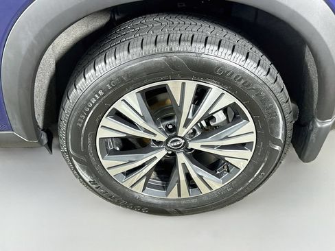 Certified 2023 Nissan Rogue SV AWD/4WD image 32