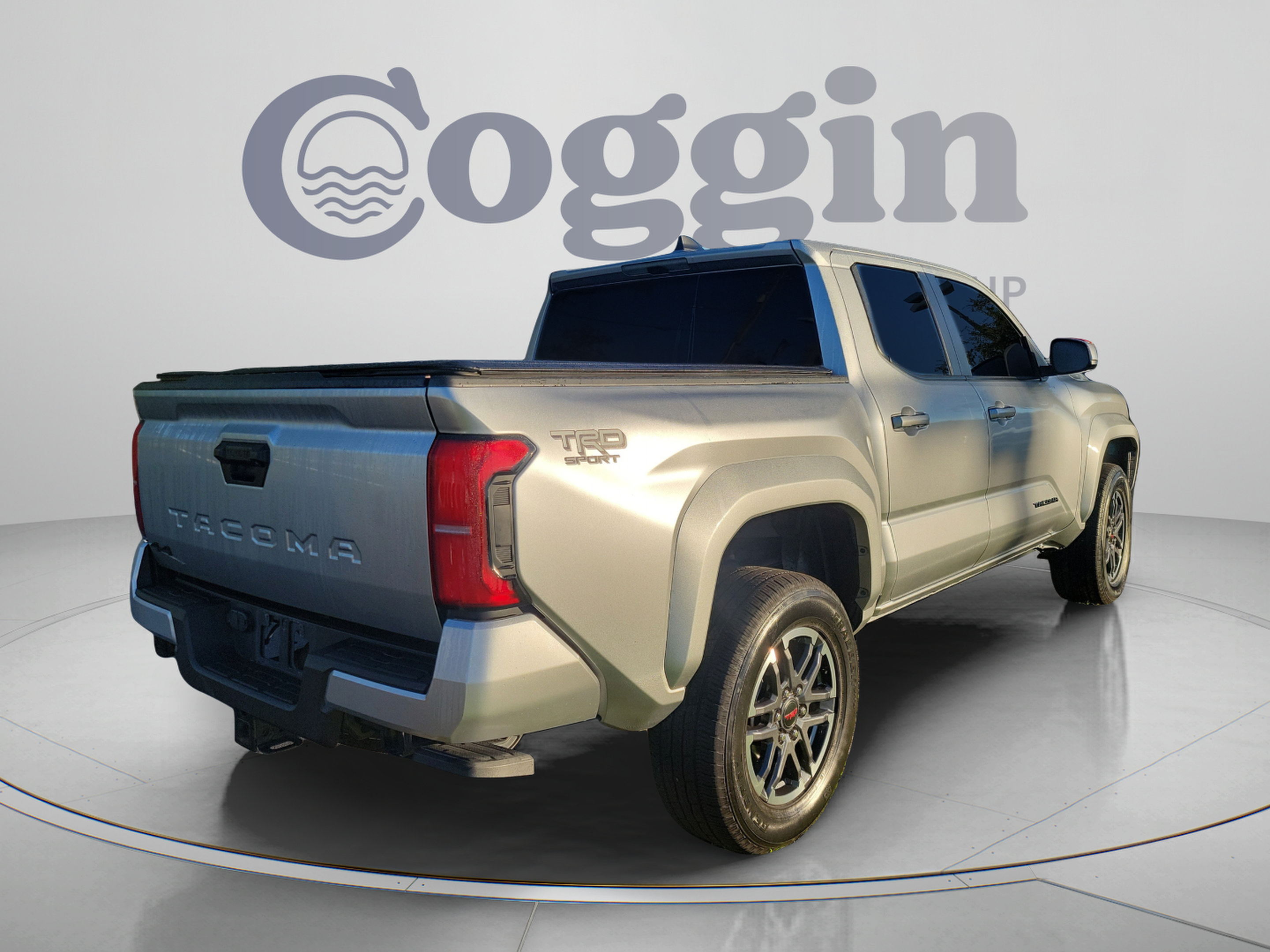 Certified 2024 Toyota Tacoma TRD Sport AWD/4WD image 4