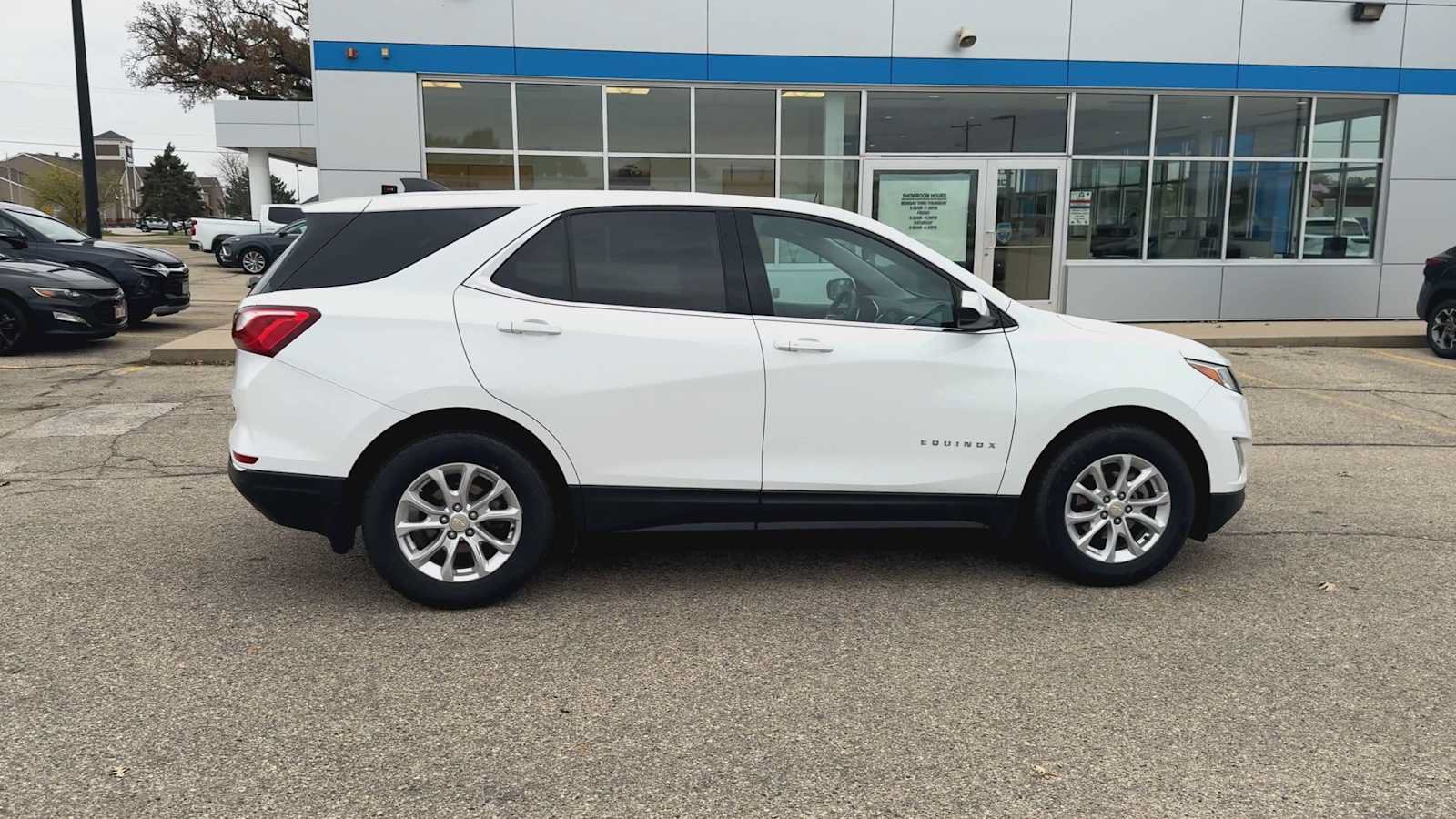 Certified 2020 Chevrolet Equinox LT AWD/4WD image 17