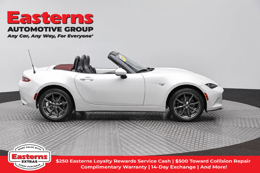 Used 2018 MAZDA MX-5 Miata Grand Touring RWD image 5