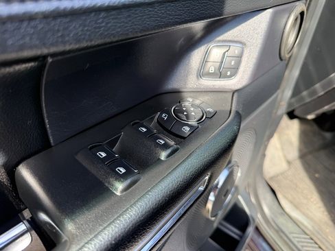 Used 2021 Ford Expedition XLT image 23