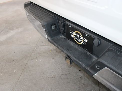 Used 2023 Ford F150 Lariat w/ Trailer Tow Package image 16