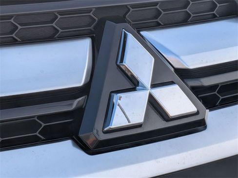Used 2024 Mitsubishi Outlander Sport ES image 10