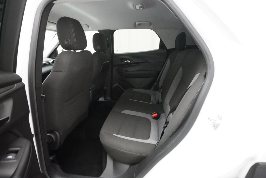 Used 2025 Chevrolet TrailBlazer LT AWD/4WD image 15