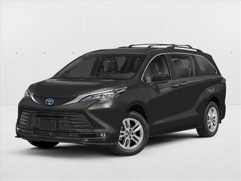 Used 2025 Toyota Sienna XLE Woodland Edition image 1