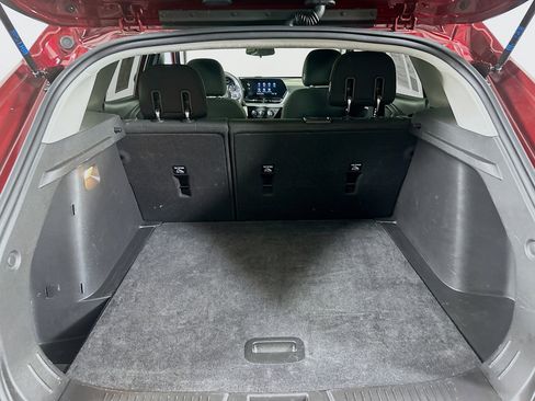 Used 2025 Chevrolet Trax LS image 27