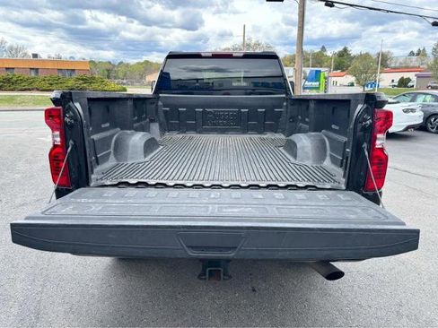 Used 2022 Chevrolet Silverado 2500 Custom AWD/4WD image 8