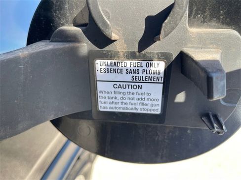 Used 2020 Subaru Outback Premium image 17