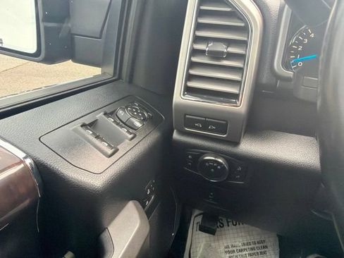 Used 2017 Ford F150 Platinum AWD/4WD image 46