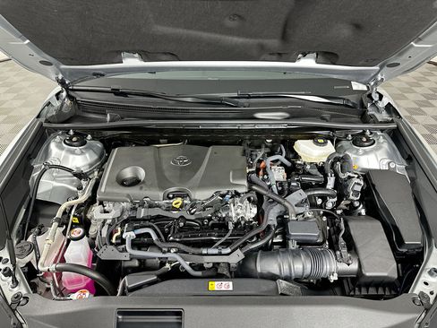 Used 2025 Toyota Camry LE image 31