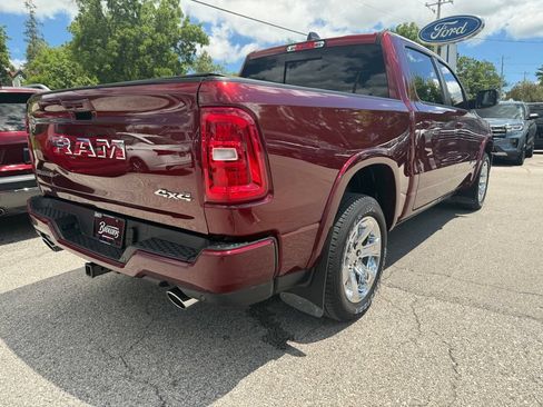 Used 2025 RAM 1500 Big Horn AWD/4WD image 5