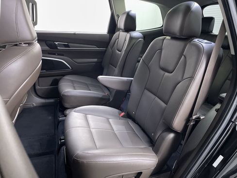 Used 2022 Kia Telluride SX w/ Nightfall Edition Package image 22