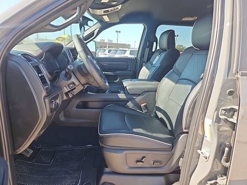 New 2027 RAM 2500 Limited w/ Night Edition AWD/4WD image 15